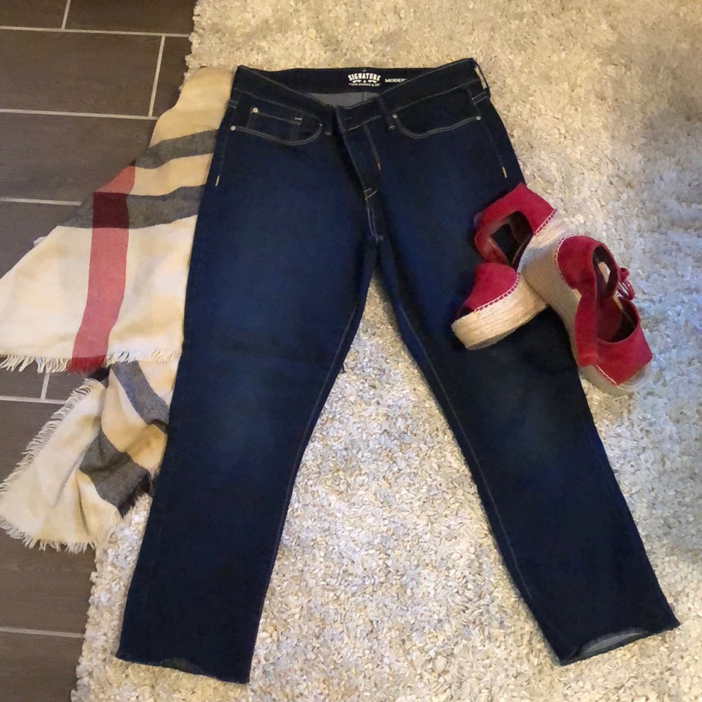 Levi Strauss & Co. signature modern Capri
